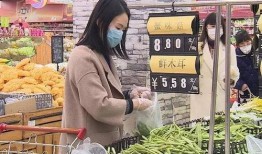 娱乐吃瓜酱摆摊,娱乐吃瓜酱的美食传奇