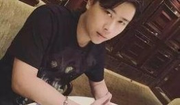 娱乐吃瓜直播间007主播,007主播带你领略娱乐吃瓜界的风云变幻