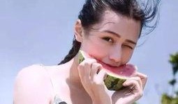 娱乐吃瓜酱封面女生